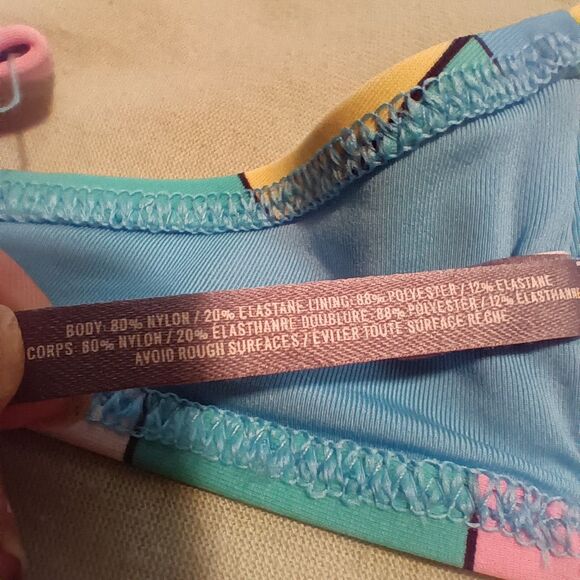 Aerie Geometric Crossover Triangle Bikini Top-Medium-Halter Adjustable Strap - Picture 8 of 8